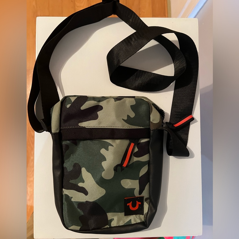 Men’s Lucky Brand Sling Bag